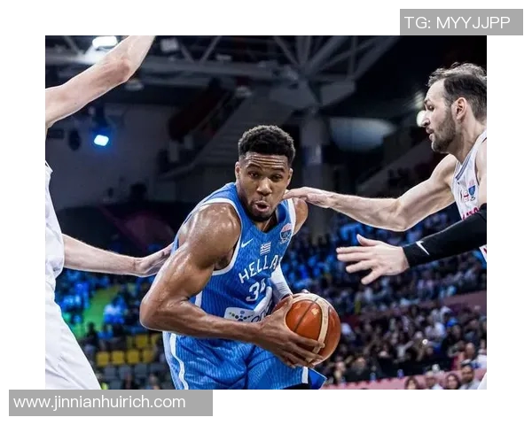 锡安全力以赴18投8中砍下27分10篮板7助攻3抢断展现全面能力 锡安全力以赴18投8中砍下27分10篮板7助攻3抢断展现全面能力