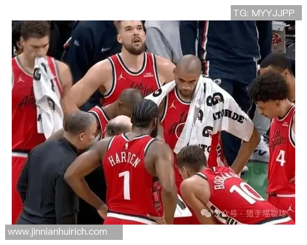 掘金与公牛激战半场戈登表现出色约基奇接近三双吉迪贡献全面数据