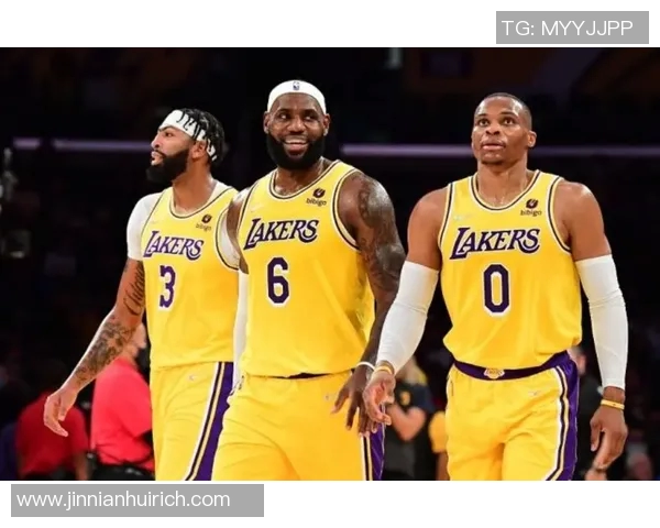 22-23赛季湖人队七名球员现身欧洲纳恩和加布里埃尔引人关注