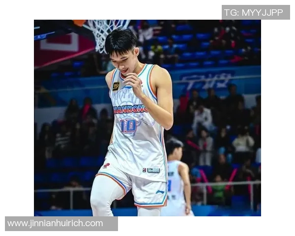 新赛季即将开启高诗岩分享山东男篮定妆照庆祝第11年征程 新赛季即将开启高诗岩分享山东男篮定妆照庆祝第11年征程