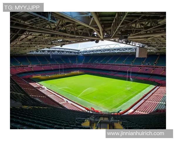 传奇圣克鲁斯44岁再战绿茵场开启生涯第28季去年32场贡献4球