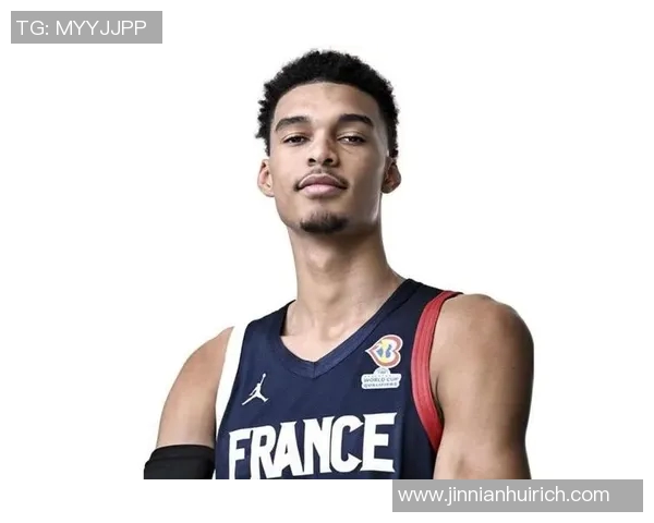 文班亚马本赛季能否实现四双壮举引发球迷热议