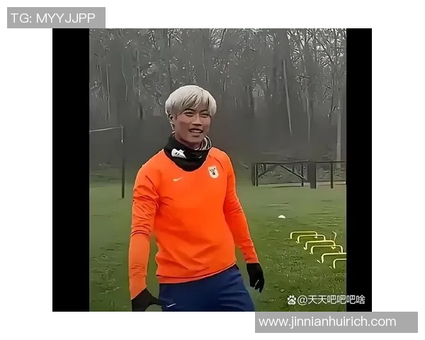 球迷怒斥谢文能表现糟糕呼吁其转型为网络红人 球迷怒斥谢文能表现糟糕呼吁其转型为网络红人